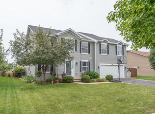 626 Oakwood St, Minooka, IL 60447