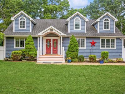 299 East Road, Bayport, NY, 11705