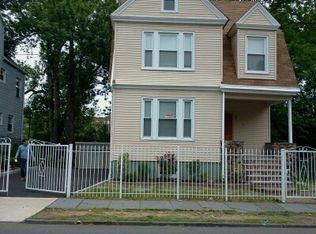 195 N Clinton St, East Orange, NJ 07017