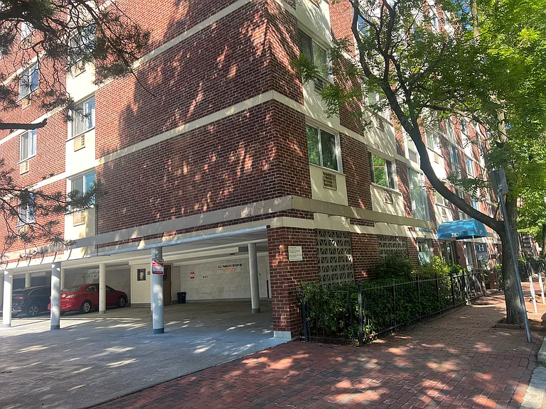 287 Harvard St #55 — Photo 12