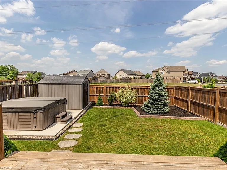 508 Netherwood Cres — Photo 37