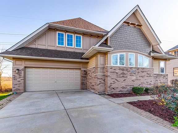 5th image of 3829 Gladstone Dr