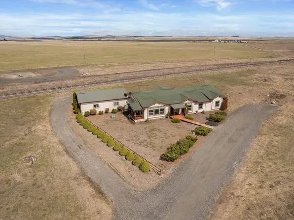25020 Rocklyn Rd N, Davenport, WA 99122