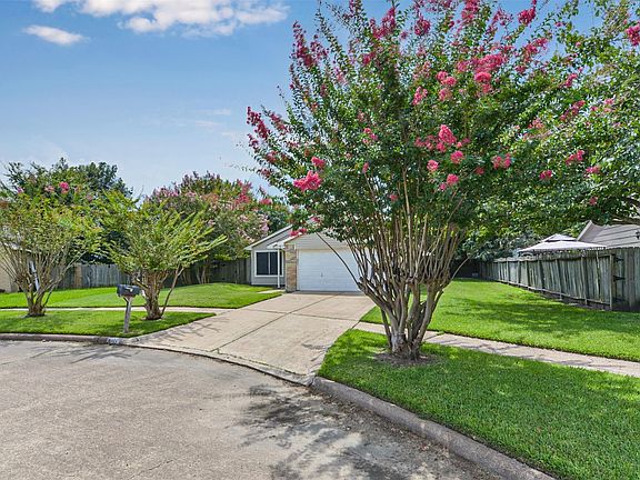 5th image of 4111 Coral Meadow Ct