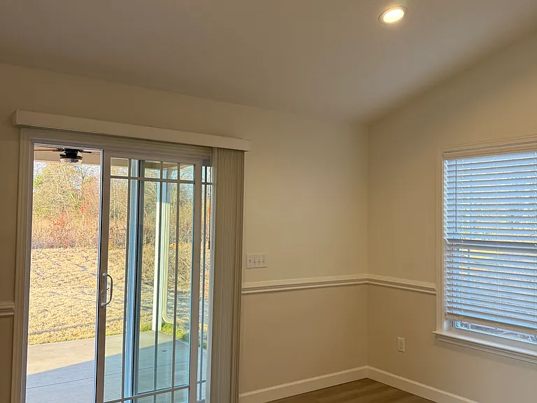 2213 Davenport Ct — Photo 6