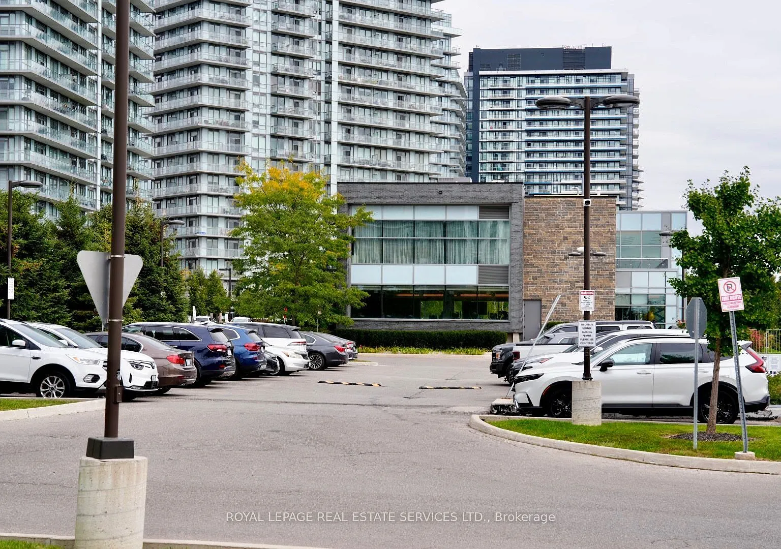 3 bed, $2,950 — Photo 3