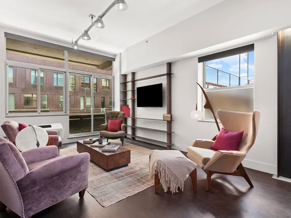 29 S 3rd St APT 3D, Brooklyn, NY 11249