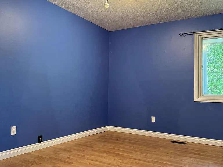 145 Penfield Dr — Photo 16