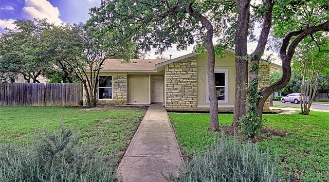 1st image of 706 Russet Valley Dr