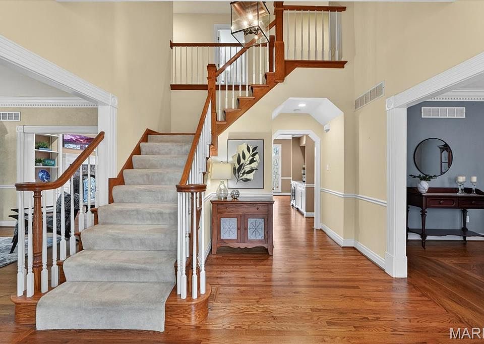 CTページ 17716 Birch Leaf Ct, Chesterfield, MO 63005 | Zillow