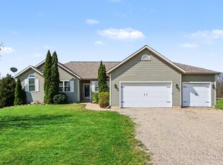 10064 Eightway St, Plainwell, MI 49080