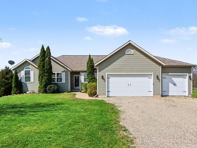 10064 Eightway St, Plainwell, MI, 49080