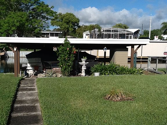 3rd image of 34251 Island Dr