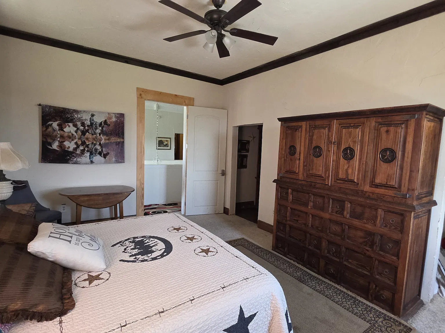 4 bed, 4.5 bath, 5000 sqft, $750 — Photo 1