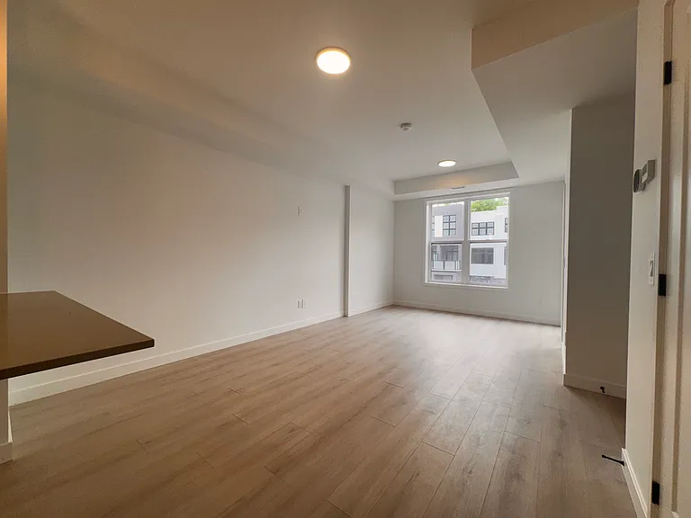 31 Mill St #12 — Photo 7