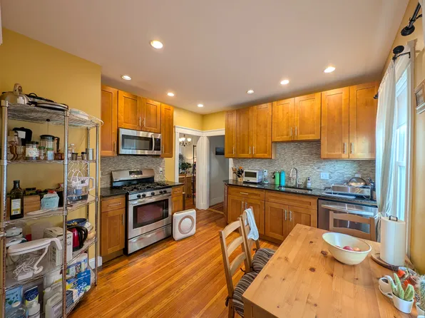 428 Main St #1, Medford, MA 02155