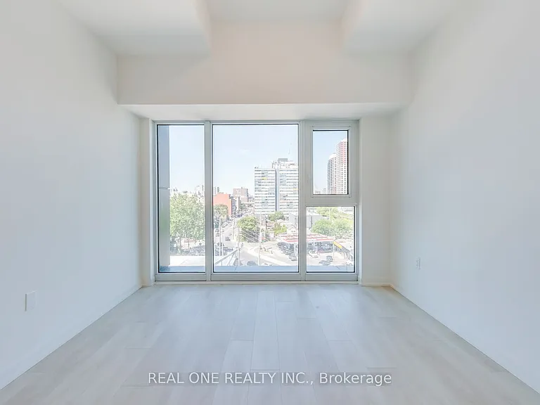 1285 Dupont St #603 — Photo 14