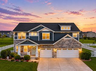 9273 Concord Rd, Saint John, IN 46373