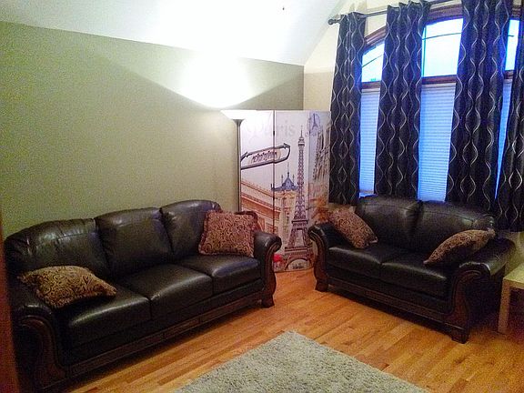 2nd bedroom large enough for family room