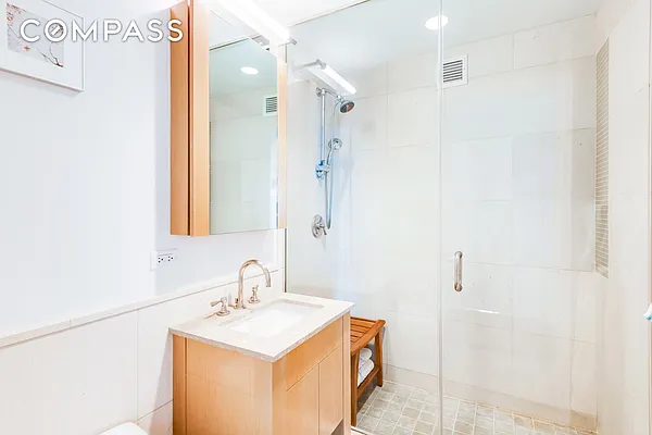 Rented by Compass | media 30