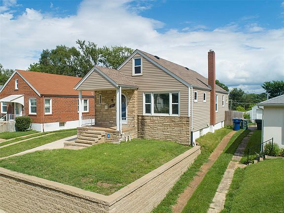 5th image of 4616 Leona St