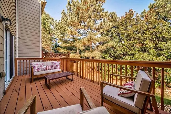4003 Edgecomb Dr — Photo 31