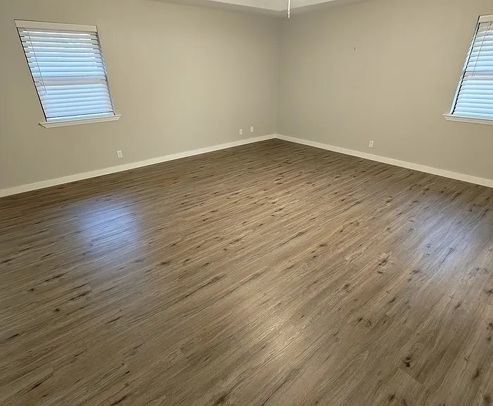 2404 Northtown Ct — Photo 21