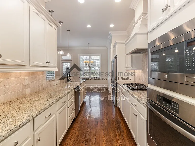 130 Hobbs Dr — Photo 9