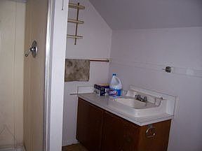 1st image of 327 Woodview Ave