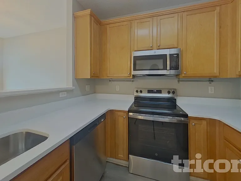 7599 Avalon Blvd — Photo 5