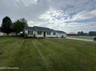 100 Trent Ln, Irvington, KY 40146