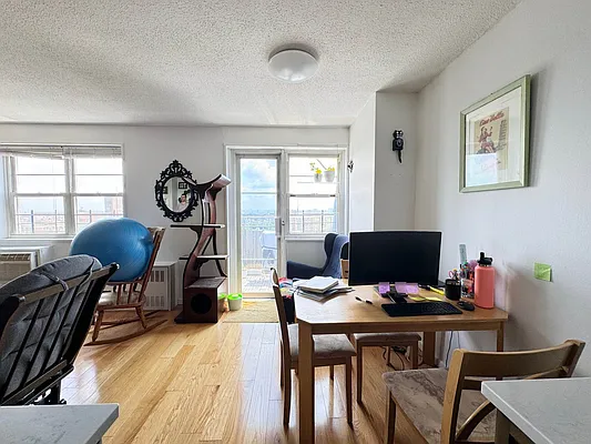 Rented by Keller Williams NYC | media 16