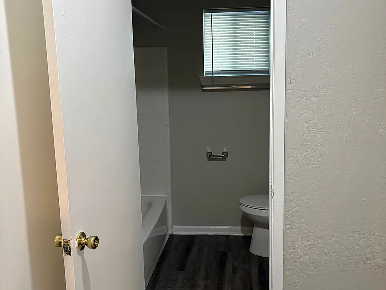 208 Valley View Ave #10 — Photo 39