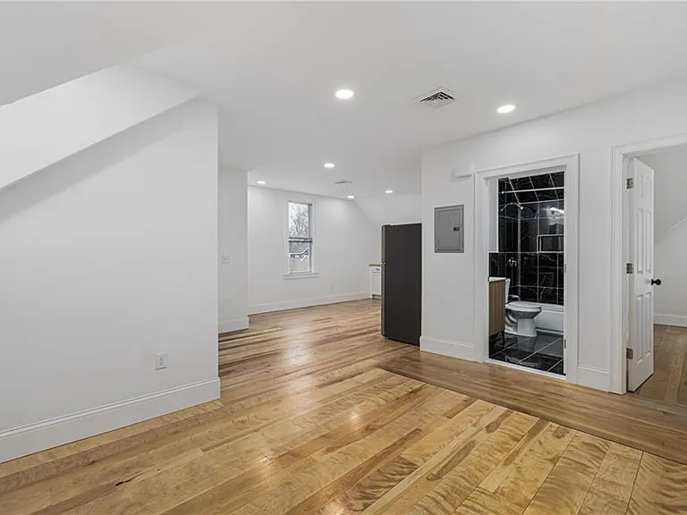 30 Cypress St #3 — Photo 7