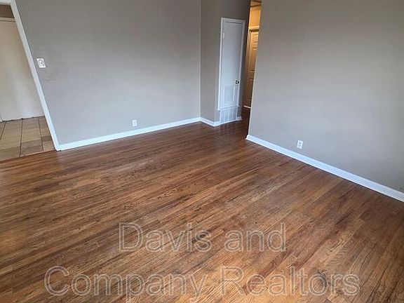 5th image of 4210 Pasadena Dr