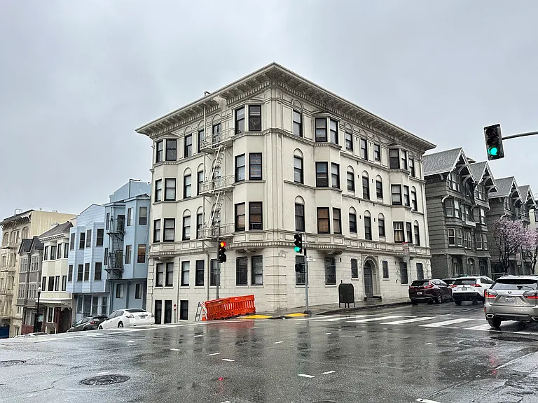 1101 Pine St #104 — Photo 19