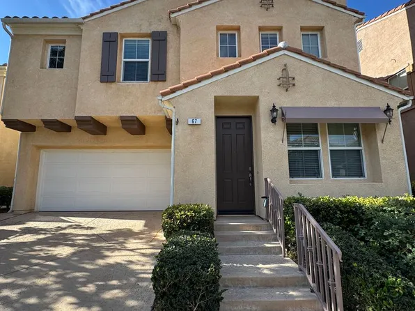 67 Calle Cataluna, Camarillo, CA 93012