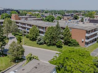 16 Champlain Avenue, Hamilton, ON L8G 2H6