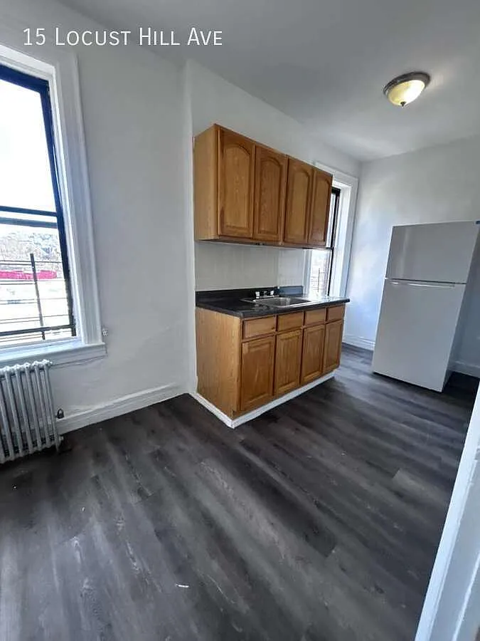 1 bed, $2,000 — Photo 1