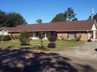 524 Oakbrook Cir, McComb, MS 39648
