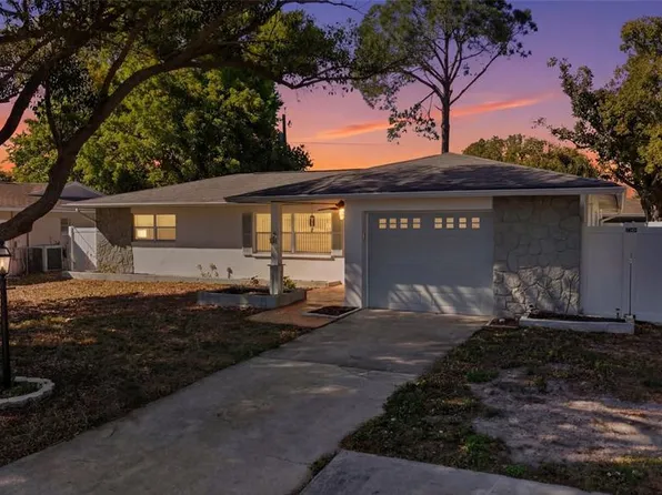 2190 Scotland Dr, Clearwater, FL 33763