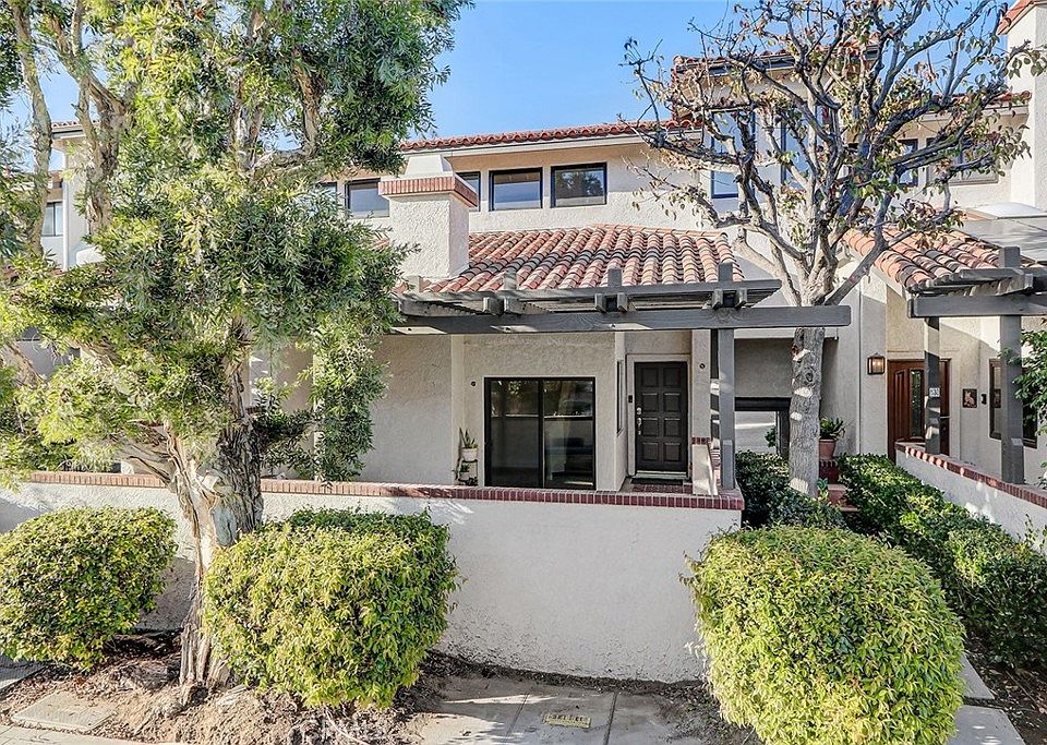 1st image of 5 Cordoba Ct