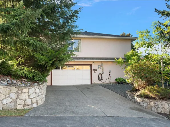 6599 Central Saanich Rd #A, Central Saanich, BC V8Z 5V1