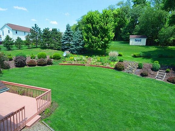 4th image of 303 Basswood Ct