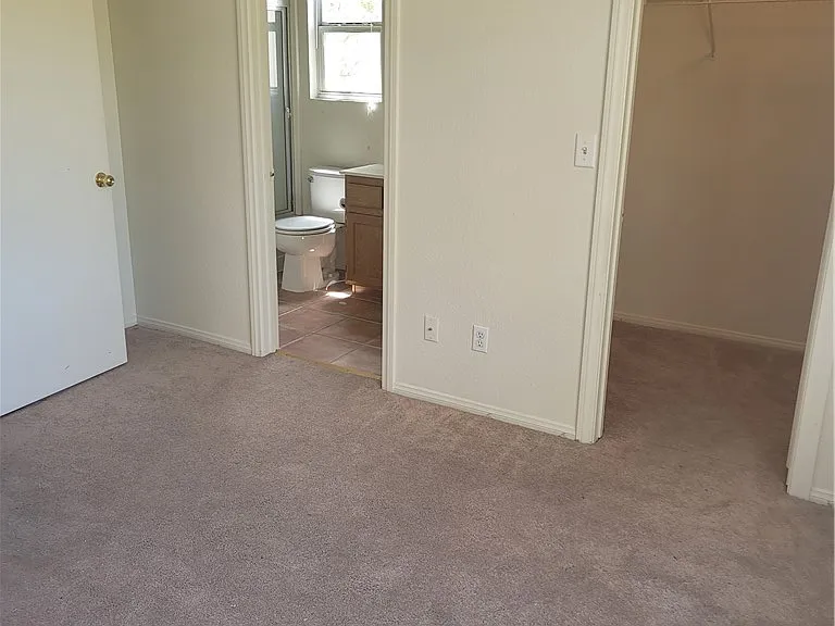10021 Via Toro Ave — Photo 30
