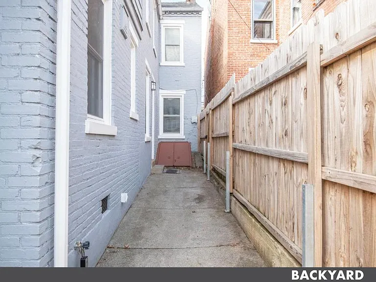 514 Saint Joseph St — Photo 17