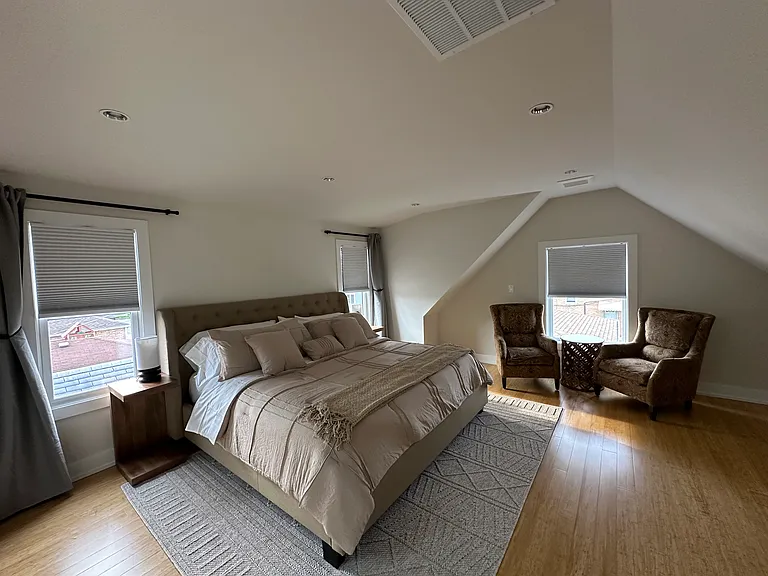 5342 W Winona St — Photo 13