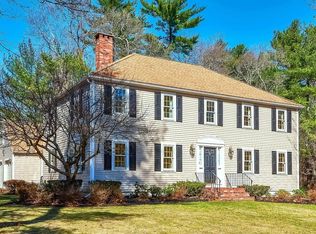 3 Gates Ln, Pembroke, MA 02359