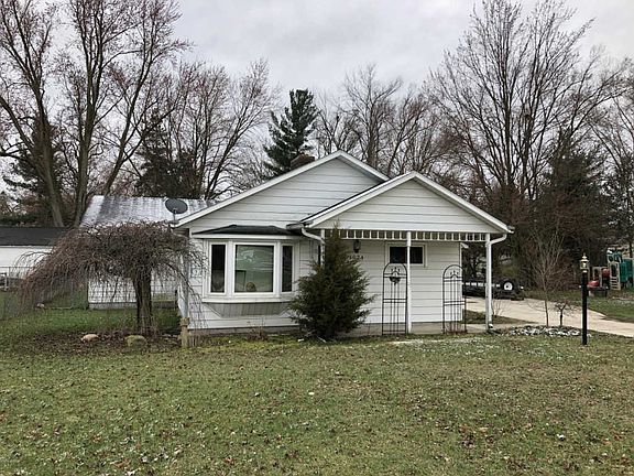 2nd image of 1024 Dahlia Ave