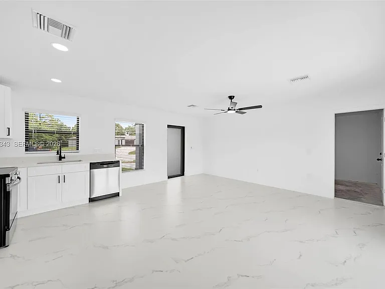 4987 Fairway Ct — Photo 5